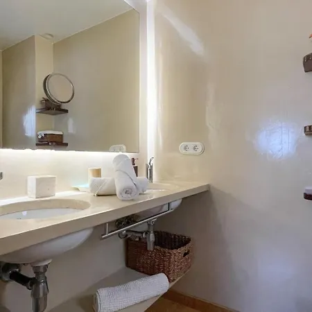 Raco Apartment